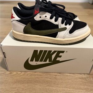 Jordan 1 Retro Low OG “Travis Scott Olive”